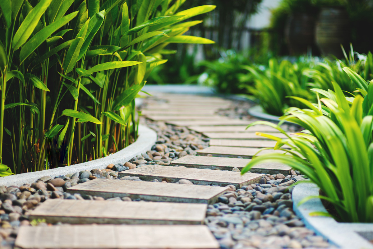 A stone garden path with small steps in Hobbs.